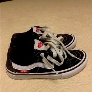 Van’s black lace ups size 4.5 mens/6 womens